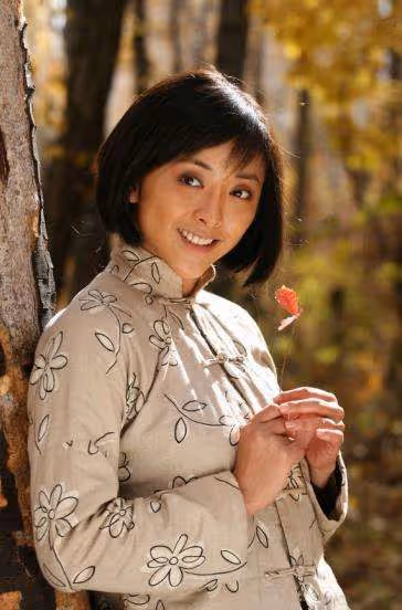 「喬春燕」黃小蕾:5歲父母離婚,21歲闖娛樂圈,如今被寵成公主