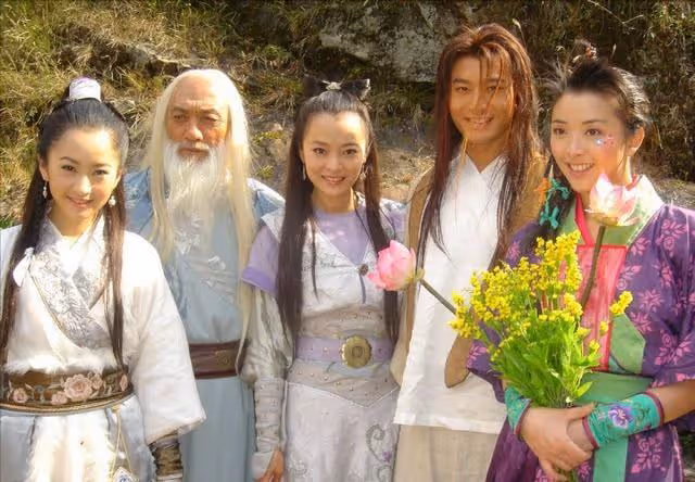 「喬春燕」黃小蕾:5歲父母離婚,21歲闖娛樂圈,如今被寵成公主