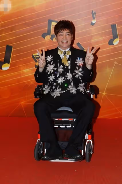 65歲港星病情惡化!持續高燒靠氧氣機續命,多病纏身住養老院多年