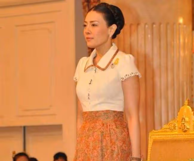 西拉米遠離宮斗現狀富足,行宮生活自由愜意,提幫功時常陪伴母妃