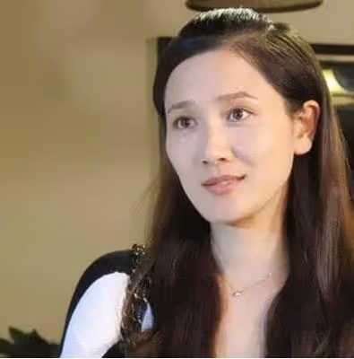 被大11歲二婚侯勇拋棄，獨自撫養女兒長大的潘雨辰，今現狀如何？