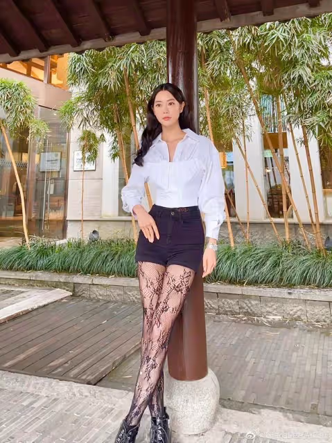 亞洲第一美女「克拉拉」除了漂亮的臉蛋和性感的身材還有什麼?
