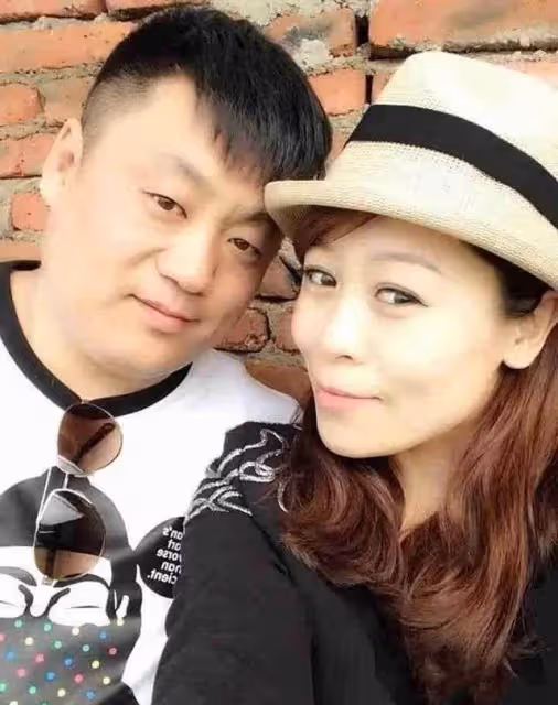 宋曉峰:拜師趙本山成名,將患難妻子寵成寶,活成人生贏家