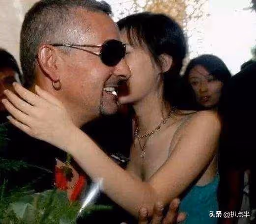 曾經在《甄嬛傳》中打醬油的田朴珺逆襲成百億貴婦：她憑什麼？
