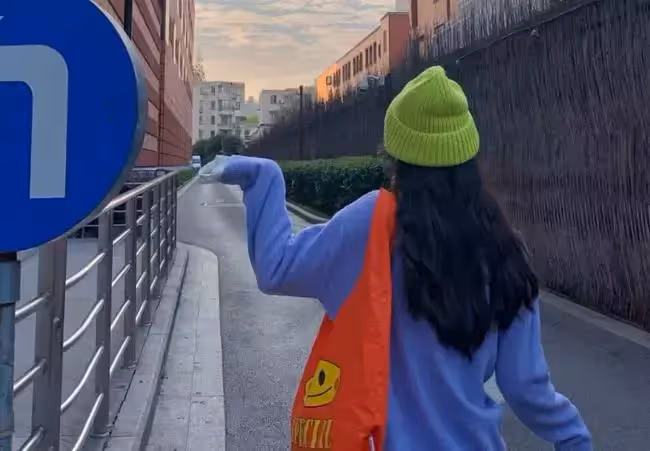 婆婆的生日宴，小姑子宣布她的大喜事後，我一把掀翻了桌子