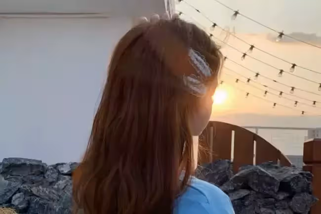 婆婆的生日宴，小姑子宣布她的大喜事後，我一把掀翻了桌子