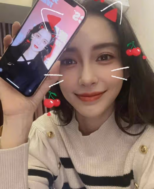 33歲Angelababy低調慶生,楊冪倪妮零點送祝福,跑男僅王祖藍出面