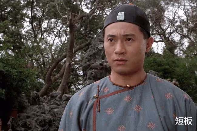他因劉德華而出道,在TVB做了37年配角,娶個老婆身份不一般