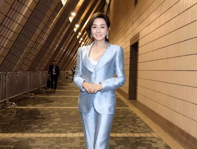 香港知名女星滯留國外兩個月!曝回國機票漲了10倍,歸期仍未確定