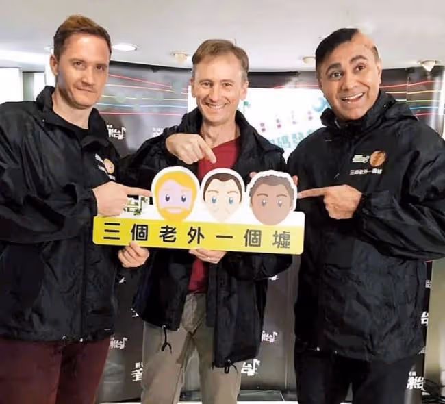 TVB「御用外國人」河國榮堅持不打疫苗,他有自己的看法!