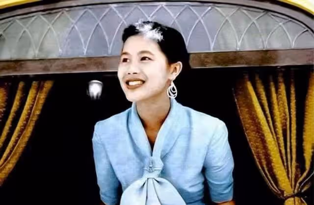 泰王后詩麗吉:萬千寵愛於一身,為何偏要紅杏出牆,偷情還被發現
