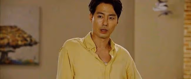曾是全智賢的夢中情人,卻慘被金敏喜拋棄,如今仍是單身的趙寅成