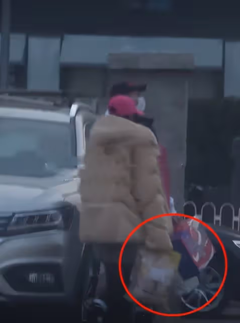 張繼科與化妝師感情穩定,同游三亞被拍,為避嫌男方獨走VIP通道