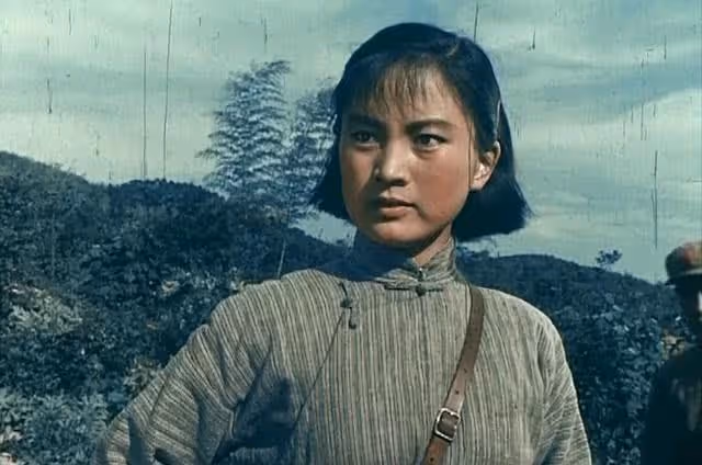 張金玲:從演員到畫家,曾是北影之花,甘當多年主婦,離婚後逆襲