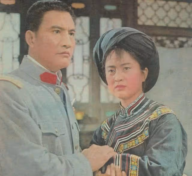 張金玲:從演員到畫家,曾是北影之花,甘當多年主婦,離婚後逆襲