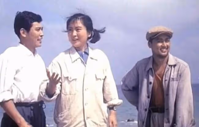 張金玲:從演員到畫家,曾是北影之花,甘當多年主婦,離婚後逆襲