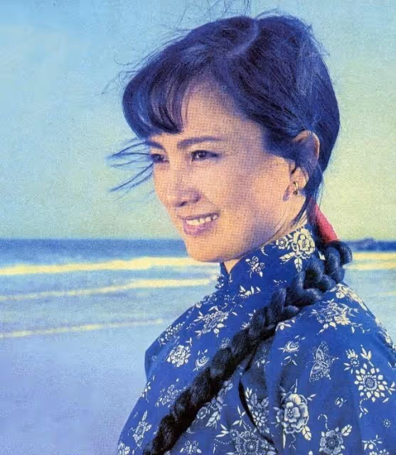 張金玲:從演員到畫家,曾是北影之花,甘當多年主婦,離婚後逆襲
