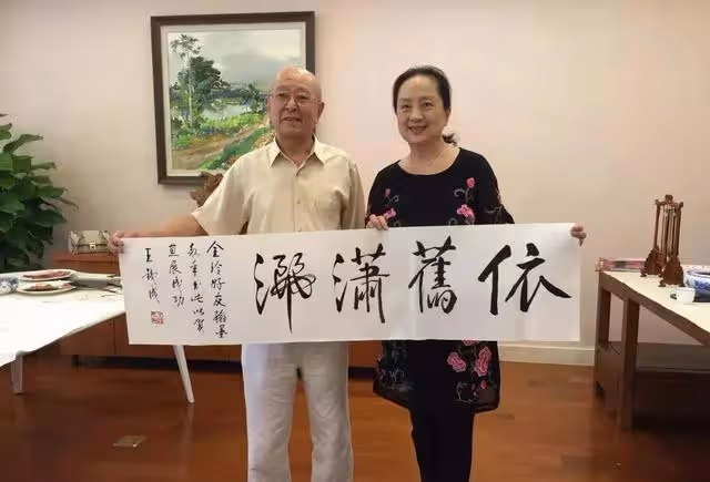 張金玲:從演員到畫家,曾是北影之花,甘當多年主婦,離婚後逆襲