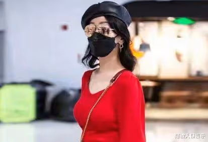 趙雅芝舊照被翻出,一身潮流打扮成亮點,一上線就獲兩百萬閱讀量