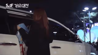 空降當紅女團坐享名利,卻因多次不尊前輩惹爭議,後遭網暴陷低谷