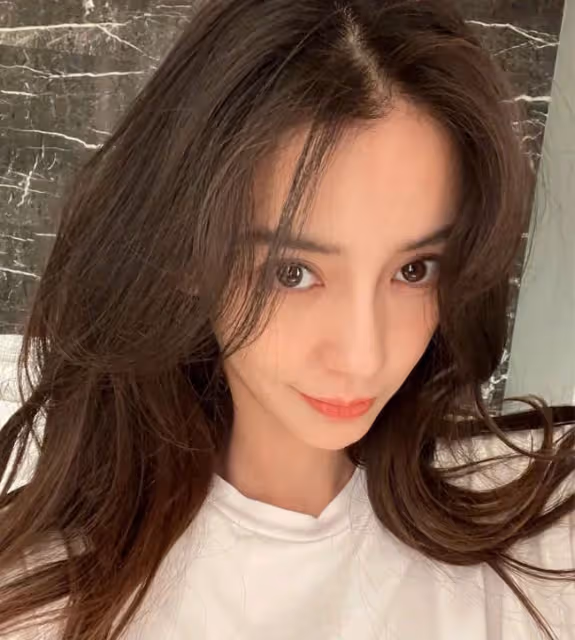 AB刻意炫耀好人緣?吳奇隆 劉詩詩離婚了沒?小S拿大S炒作博眼球?馬天宇也開始直播帶貨?張雨綺依賴上醫美