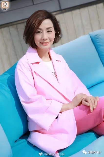 滯留美國開工無期!TVB上位小花探親回程被「熔斷」