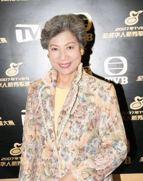 TVB老戲骨羅蘭曝疫下生活,獨居使用檢測包有難度,慶幸已打疫苗