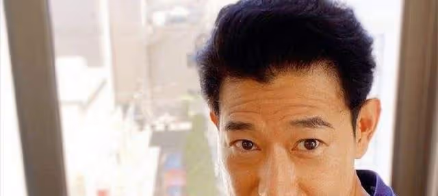 矢野浩二:27歲含淚跪別父母來中國發展,女兒加入中國國籍