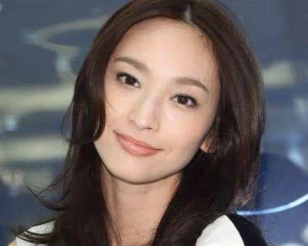 吳佩慈:與男友戀愛10年,孩子都生了4個,卻還沒嫁進豪門