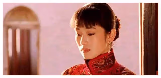 張藝謀|人前才華橫溢的導演,身後卻辜負一個女人一生