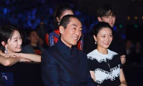 張藝謀|人前才華橫溢的導演,身後卻辜負一個女人一生