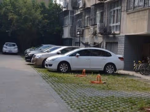 兒媳找婆婆要12萬買車遭拒，如今兒媳出車禍遭索賠，婆婆給了15萬