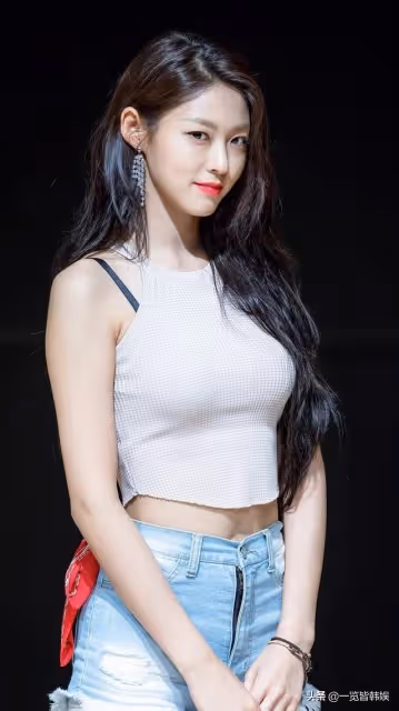 雪炫曬童年照自證是天然美女 減肥逆襲成傳說 粉絲希望其跨界演戲