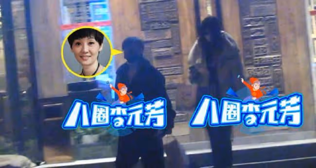 徐帆攜養女吃大餐,16歲徐朵女大十八變,染黃髮身材高挑難掩美貌