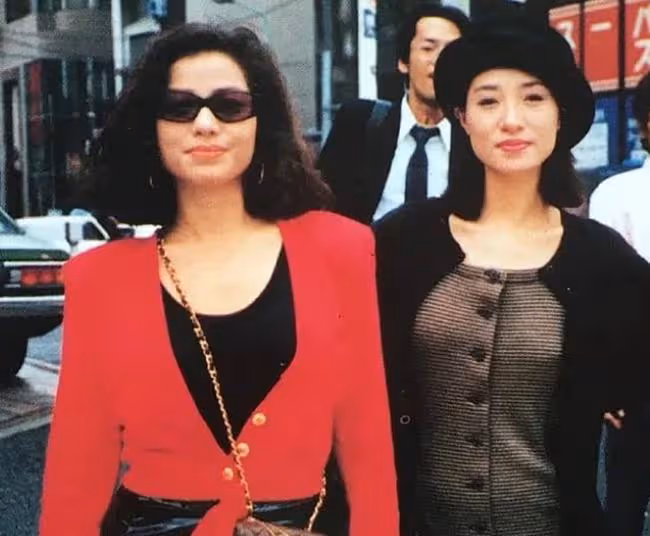 一代鬼後王小鳳息影11年罕露面,被抑鬱症困擾,隱居國外生活低調