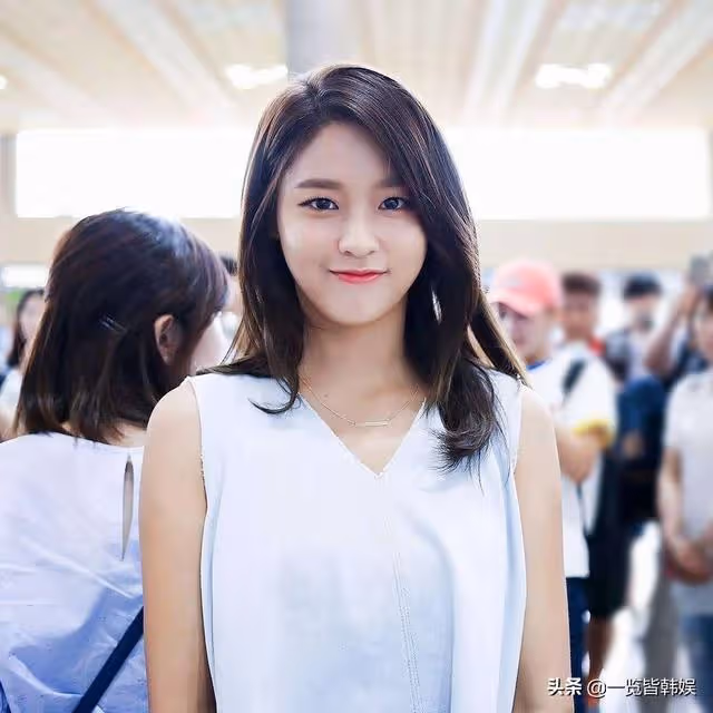雪炫曬童年照自證是天然美女 減肥逆襲成傳說 粉絲希望其跨界演戲