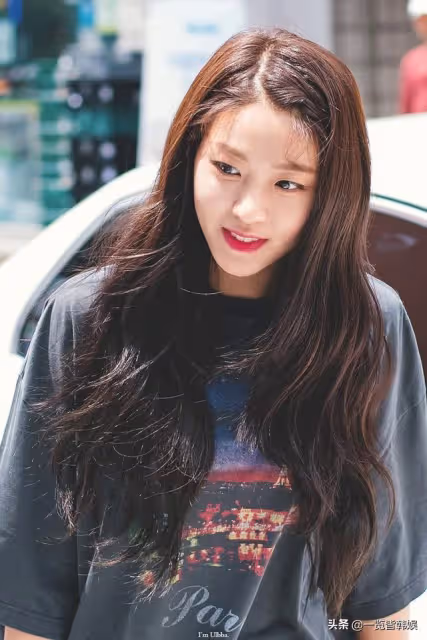 雪炫曬童年照自證是天然美女 減肥逆襲成傳說 粉絲希望其跨界演戲