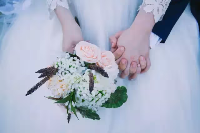 一個母親的無奈:我拒絕把房子過戶給兒子,兒子說以後不給我養老