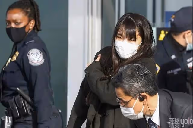 真子抵達紐約，面露笑容瞬間年輕10歲！蝸居小公寓，生活壓力爆棚
