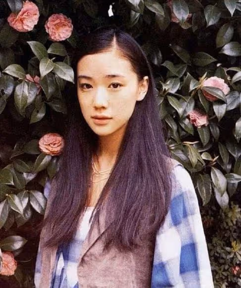 權志龍:你可以說我「娘」,但是你們的女人都在為我「瘋狂」