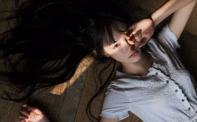 「你穿這弄什麼?你不害臊我還害臊呢!」買完睡衣後我無地自容