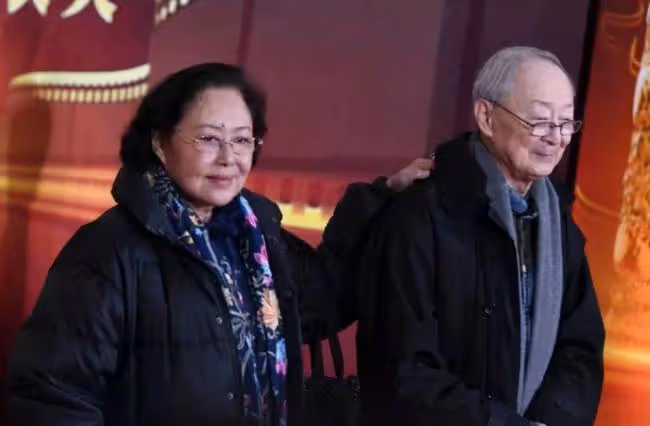 斯琴高娃三婚丈夫癌症去世!臨終時愛妻陪伴在側,兩人婚後未生子
