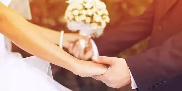 小叔子住進陪嫁房,婆婆叫囂親戚隨便住,兒媳不吵不鬧卻贏得漂亮