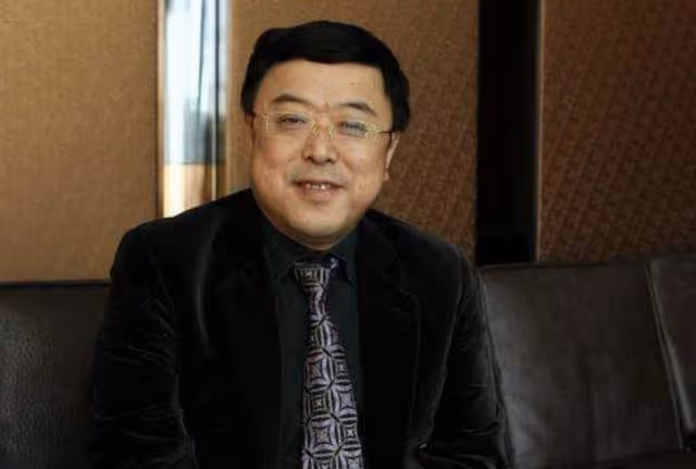 《士兵突擊》製片人吳毅被捕!涉嫌職務侵占罪數額巨大,早有前科