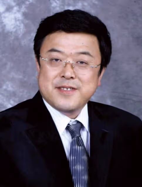 《士兵突擊》製片人吳毅被捕!涉嫌職務侵占罪數額巨大,早有前科