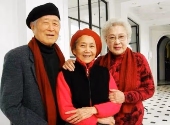 悲痛!24小時內4位明星接連宣告去世,最大的91歲最年輕的55歲