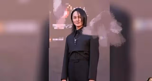 他們拿起了鍵盤，就以為自己是至高無上的神，悲傷逆流成河