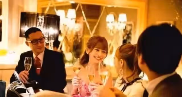 日本最年輕媽媽桑:曾因太胖遭未婚夫嫌棄,如今年入40億仍單身