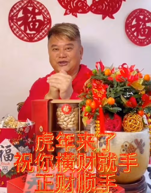陳百祥開通社交帳號,拍視頻狂贊自己,稱演配角片酬跟主角一樣多