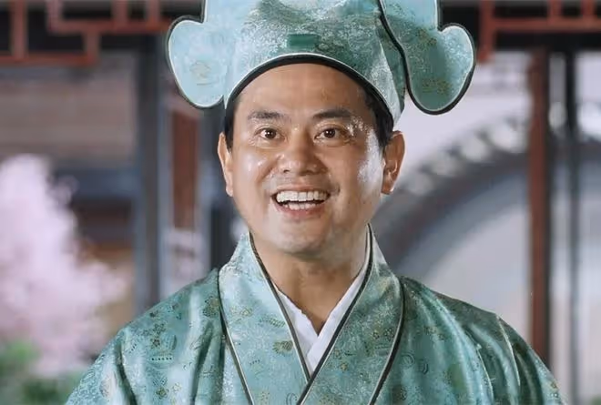 陳百祥開通社交帳號,拍視頻狂贊自己,稱演配角片酬跟主角一樣多